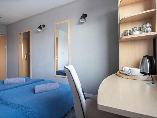 Sapphire Hotel Room Poznan : photo 9 de la chambre chambre double ou lits jumeaux