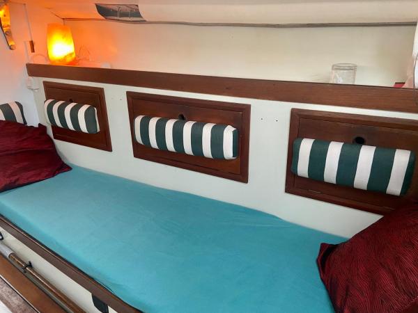 Nuit insolite à bord d'un voilier : photo 6 de la chambre mobile home