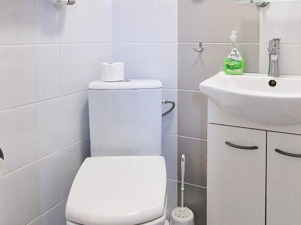 Pensjonat Alka : photo 9 de la chambre chambre simple avec salle de bains