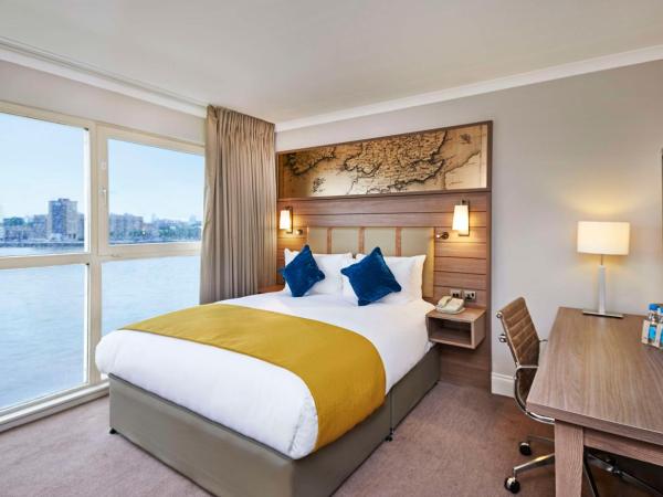 DoubleTree by Hilton London - Docklands Riverside : photo 1 de la chambre chambre double