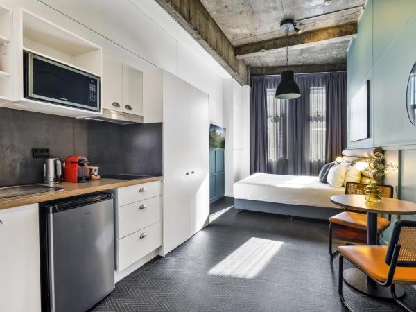 The Urban Newtown : photo 3 de la chambre king suite (dog friendly)