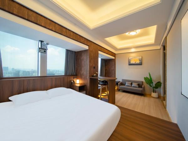 Xingyin Cloudy Hotel Guangzhou Changgang Subway Station - Free Shuttle Bus to Canton Fair Complex During Canton Fair Period : photo 10 de la chambre city view king suite