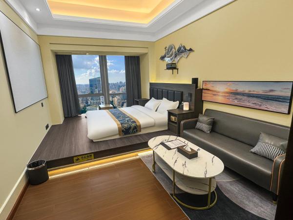 Xingyin Cloudy Hotel Guangzhou Changgang Subway Station - Free Shuttle Bus to Canton Fair Complex During Canton Fair Period : photo 4 de la chambre chambre lit king-size - vue sur ville