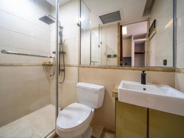 Xingyin Cloudy Hotel Guangzhou Changgang Subway Station - Free Shuttle Bus to Canton Fair Complex During Canton Fair Period : photo 6 de la chambre chambre king avec vue sur la tour