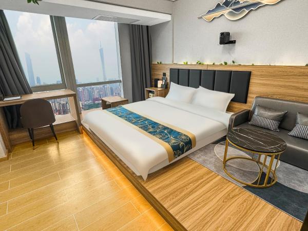 Xingyin Cloudy Hotel Guangzhou Changgang Subway Station - Free Shuttle Bus to Canton Fair Complex During Canton Fair Period : photo 3 de la chambre chambre king avec vue sur la tour