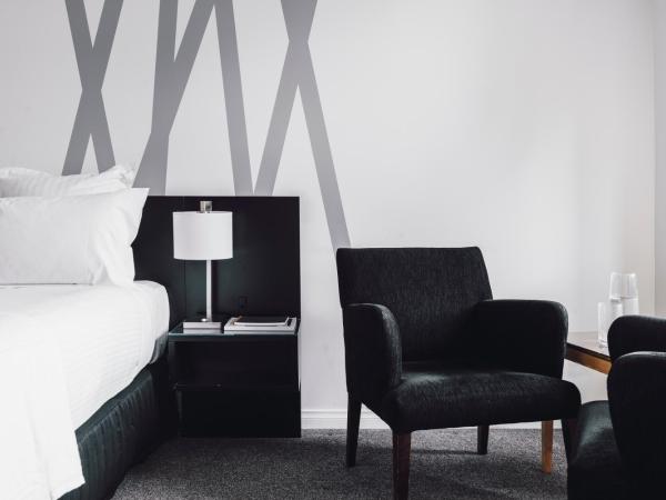 Quay West Suites Melbourne : photo 8 de la chambre chambre studio lits jumeaux