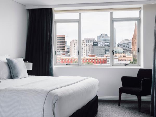 Quay West Suites Melbourne : photo 5 de la chambre chambre studio lits jumeaux