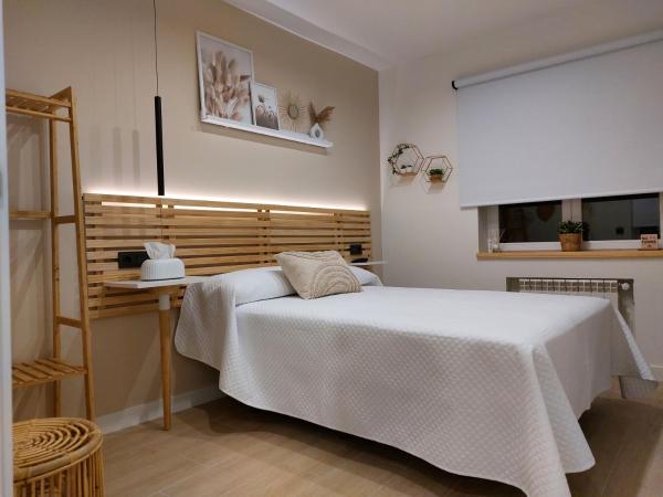 Pensión Cabezas Oviedo : photo 10 de la chambre chambre double avec salle de bains privative