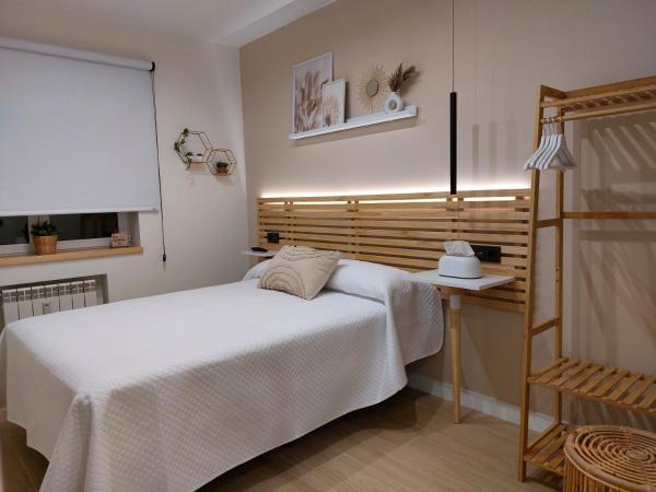 Pensión Cabezas Oviedo : photo 7 de la chambre chambre simple avec salle de bains privative