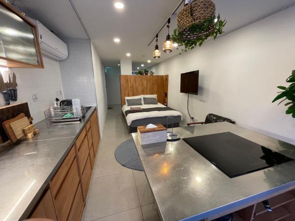 Space in Blackstone : photo 7 de la chambre chambre lit queen-size - vue sur jardin