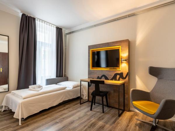 Hotel Westbahn : photo 2 de la chambre chambre triple supérieure