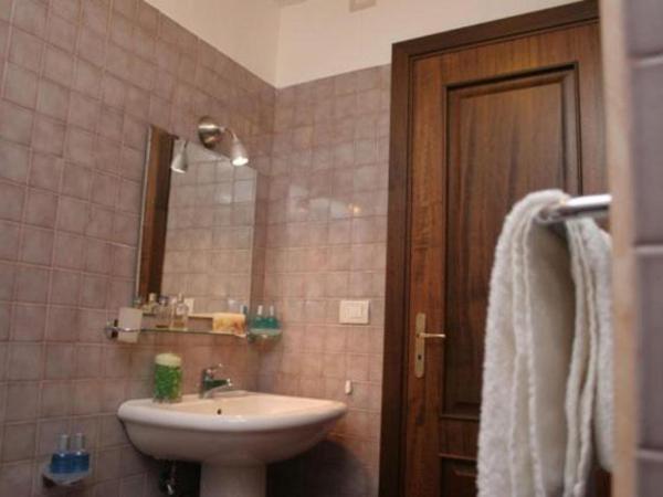 SLEEPIN Montesanto : photo 3 de la chambre chambre double avec salle de bains privative