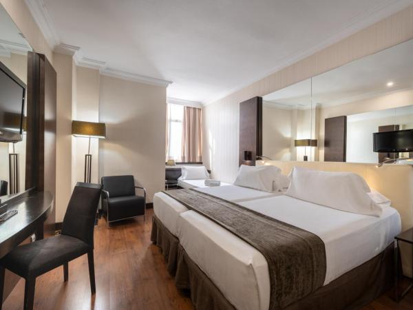 Hotel Saray : photo 4 de la chambre chambre triple (3 adultes)