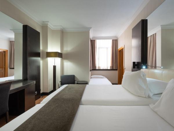 Hotel Saray : photo 2 de la chambre chambre triple (3 adultes)