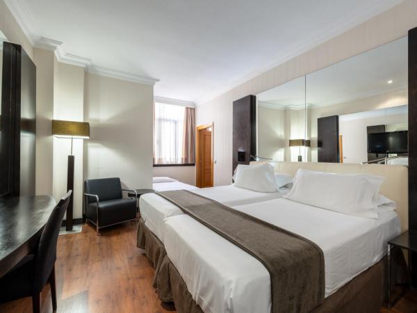 Hotel Saray : photo 3 de la chambre chambre triple (3 adultes)