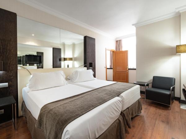 Hotel Saray : photo 9 de la chambre chambre quintuple (2 adultes + 3 enfants)