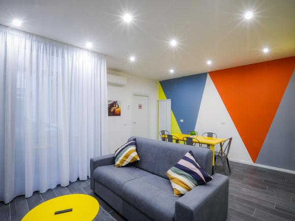 Napoli Games Apartments by Dimorra : photo 6 de la chambre appartement supérieur