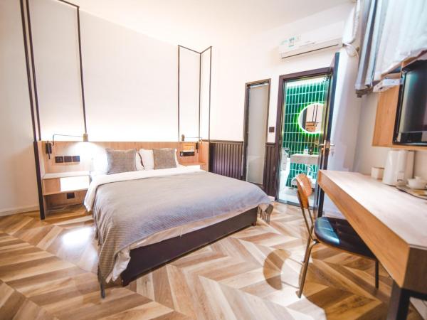 POSHPACKER·Chengdu Local Tea Hostel : photo 5 de la chambre chambre double Économique avec salle de bains privative