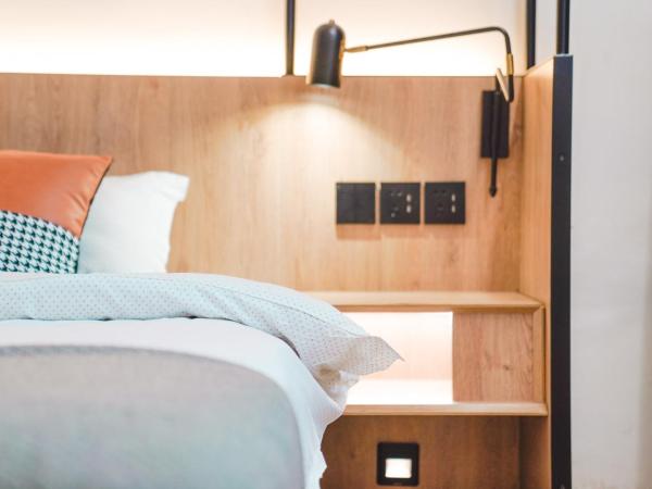 POSHPACKER·Chengdu Local Tea Hostel : photo 2 de la chambre chambre lits jumeaux standard avec salle de bains privative