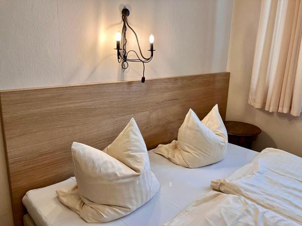 Pension Karnet : photo 1 de la chambre studio (3 adultes)