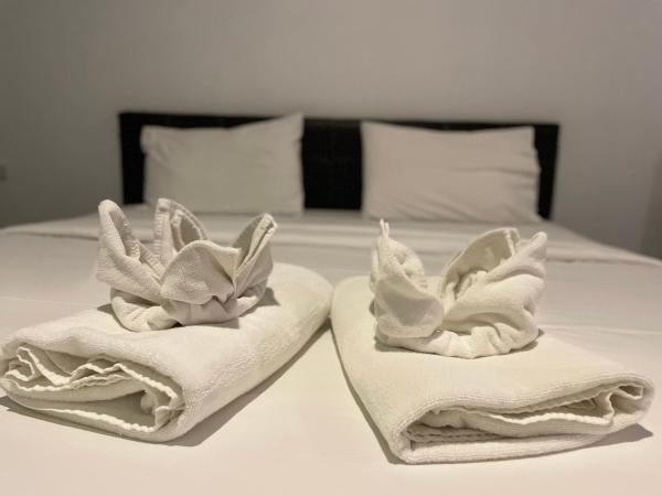 Azz Hotel : photo 4 de la chambre chambre lits jumeaux standard avec canapé