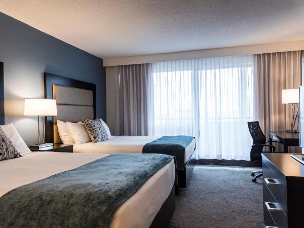 Ottawa Embassy Hotel & Suites : photo 3 de la chambre chambre deluxe avec 2 lits queen-size