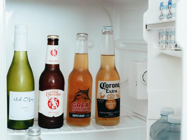 Ramada Diplomat Canberra : photo 4 de la chambre chambre lit queen-size