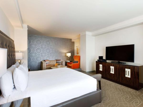 Colcord Hotel Oklahoma City, Curio Collection by Hilton : photo 2 de la chambre chambre lit king-size deluxe