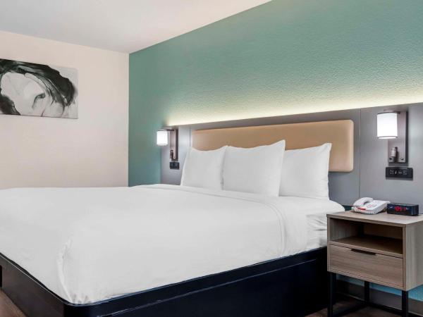 Comfort Inn Sea World Area : photo 1 de la chambre chambre lit king-size - accessible aux personnes à mobilité réduite/non-fumeurs