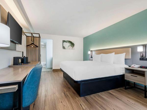 Comfort Inn Sea World Area : photo 2 de la chambre chambre lit king-size - accessible aux personnes à mobilité réduite/non-fumeurs