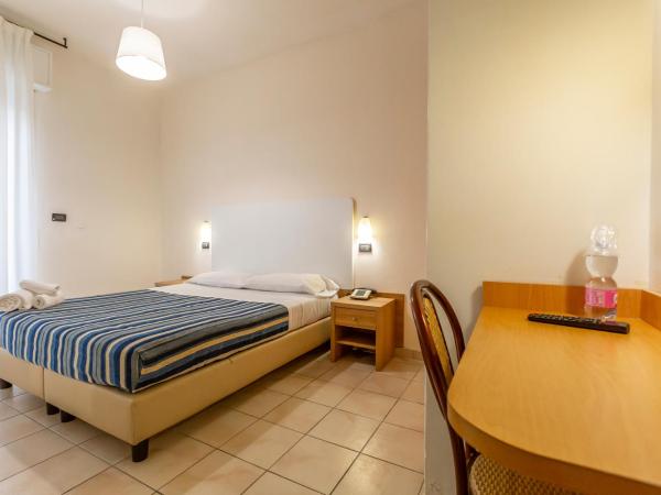 Hotel Vannucci : photo 7 de la chambre chambre double ou lits jumeaux Économique