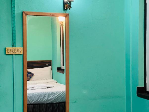 Heranya Hostel : photo 2 de la chambre chambre standard lit queen-size