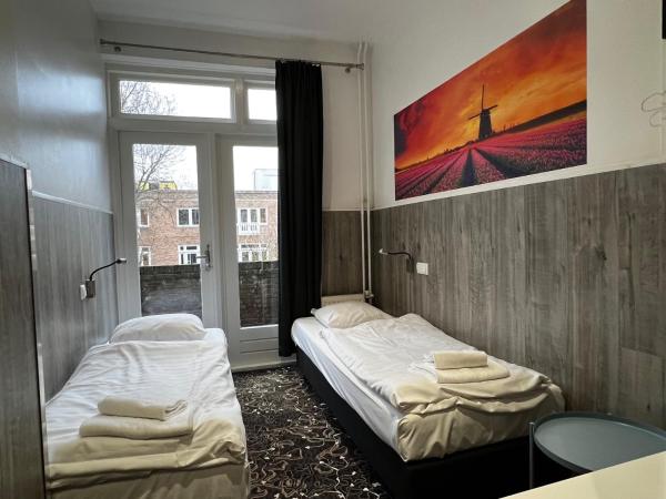 Budget Trianon Hotel : photo 3 de la chambre chambre lits jumeaux basique
