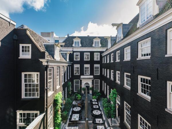 The Dylan Amsterdam - The Leading Hotels of the World : photo 4 de la chambre suite de luxe - vue sur jardin