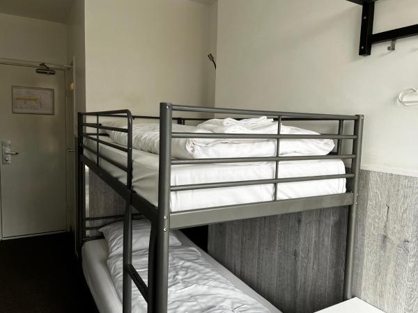 Budget Trianon Hotel : photo 1 de la chambre chambre lits superposés Économique