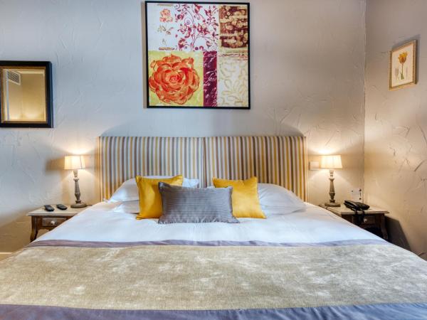 Hotel d'Aragon - Place de la Comédie : photo 2 de la chambre chambre lit king-size deluxe