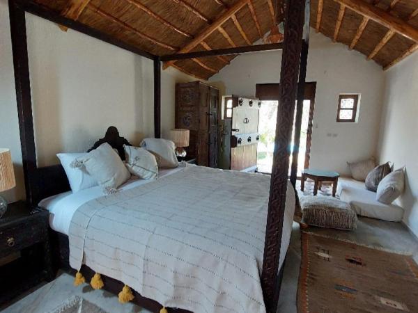 Manzal Lahbab (Pavillons, Bungalows, Piscine et Jardins) : photo 9 de la chambre chambre lit queen-size - vue sur piscine