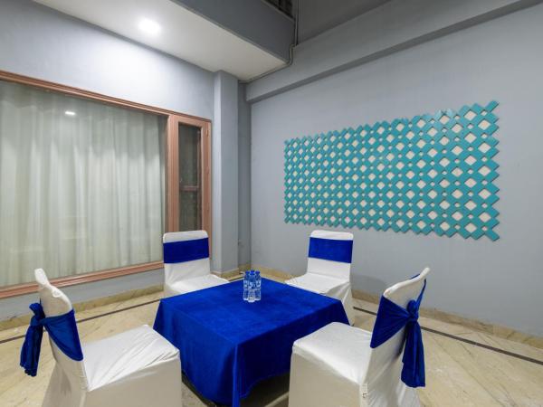 Saavi Hotel Medicity : photo 8 de la chambre chambre double avec balcon