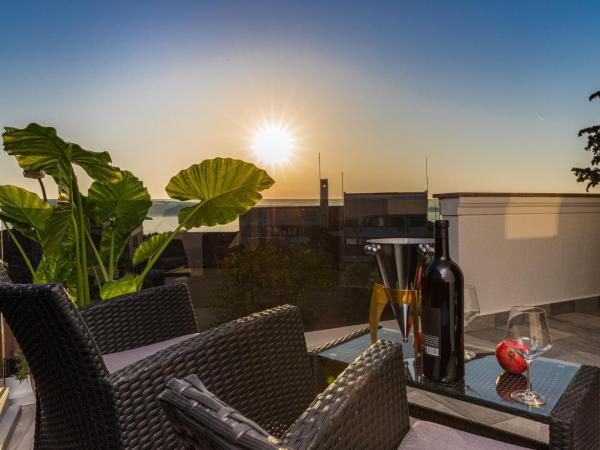 Rubin Kitchen&Wine Rooms : photo 1 de la chambre chambre double deluxe - vue sur mer