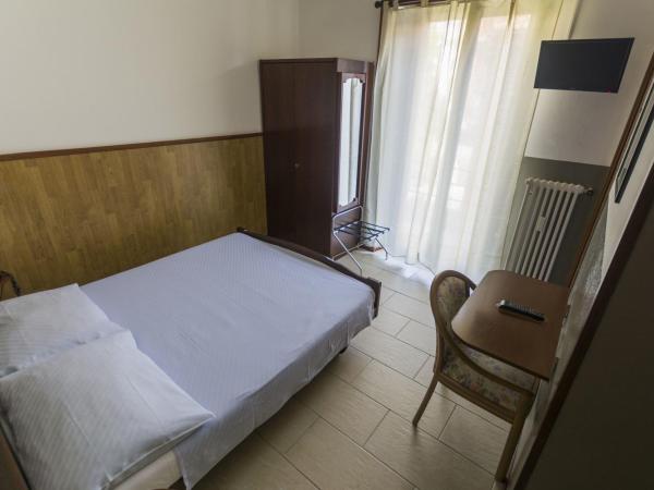 Hotel Besso Lugano Center : photo 5 de la chambre chambre simple avec balcon
