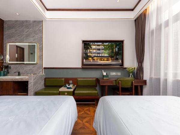 Time Traveller Boutique Hotel -Near Chengdu Wide narrow lane, People's Park, Chengdu Panda Base, 10 minutes walk to subway , Eat chaffy dish, Free night snack, Free laundry, English communication well, Free travel advice : photo 4 de la chambre chambre lits jumeaux supérieure