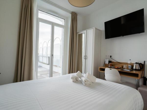 Best Western Hotel De La Plage Saint Marc sur Mer : photo 5 de la chambre chambre classique - vue sur mer et terrasse