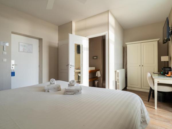 Best Western Hotel De La Plage Saint Marc sur Mer : photo 5 de la chambre chambre prestige - vue sur mer et terrasse