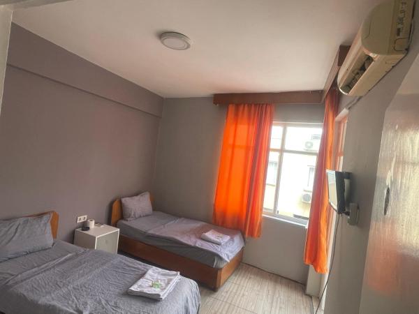 Ersoy Ak Pansiyon : photo 3 de la chambre chambre simple avec salle de bains 