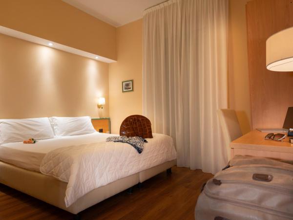 Hotel Iris : photo 3 de la chambre chambre double ou lits jumeaux