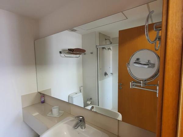 Suite Queen Deluxe BH : photo 4 de la chambre chambre lit queen-size deluxe