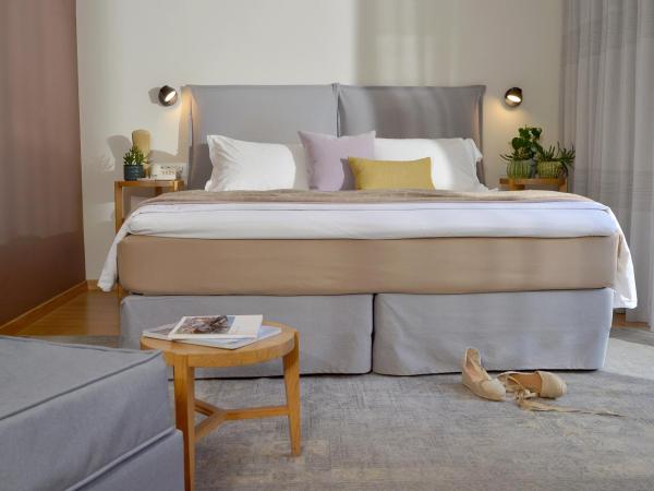 Mirivili Rooms & Suites : photo 1 de la chambre chambre double ou lits jumeaux supérieure