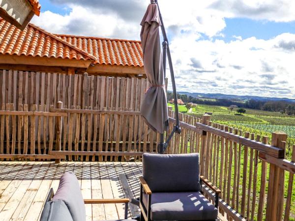 Le Domaine de La Tour des Vents : photo 6 de la chambre chambre quadruple avec terrasse