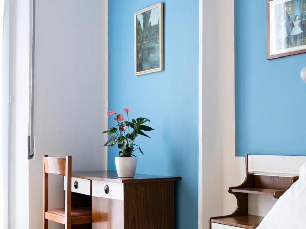 Hotel Cheri : photo 5 de la chambre chambre double ou lits jumeaux avec balcon