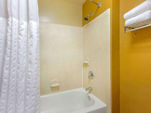 Extended Stay America Suites - Columbus - Polaris : photo 5 de la chambre studio de luxe avec 1 lit king-size - non-fumeurs